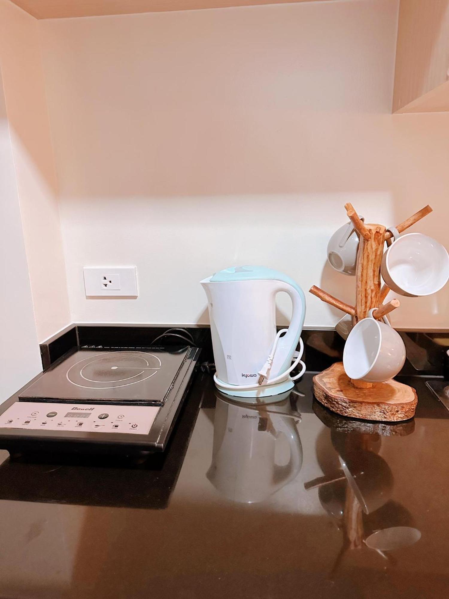 Luxury Suites At Brenthill バギオ エクステリア 写真