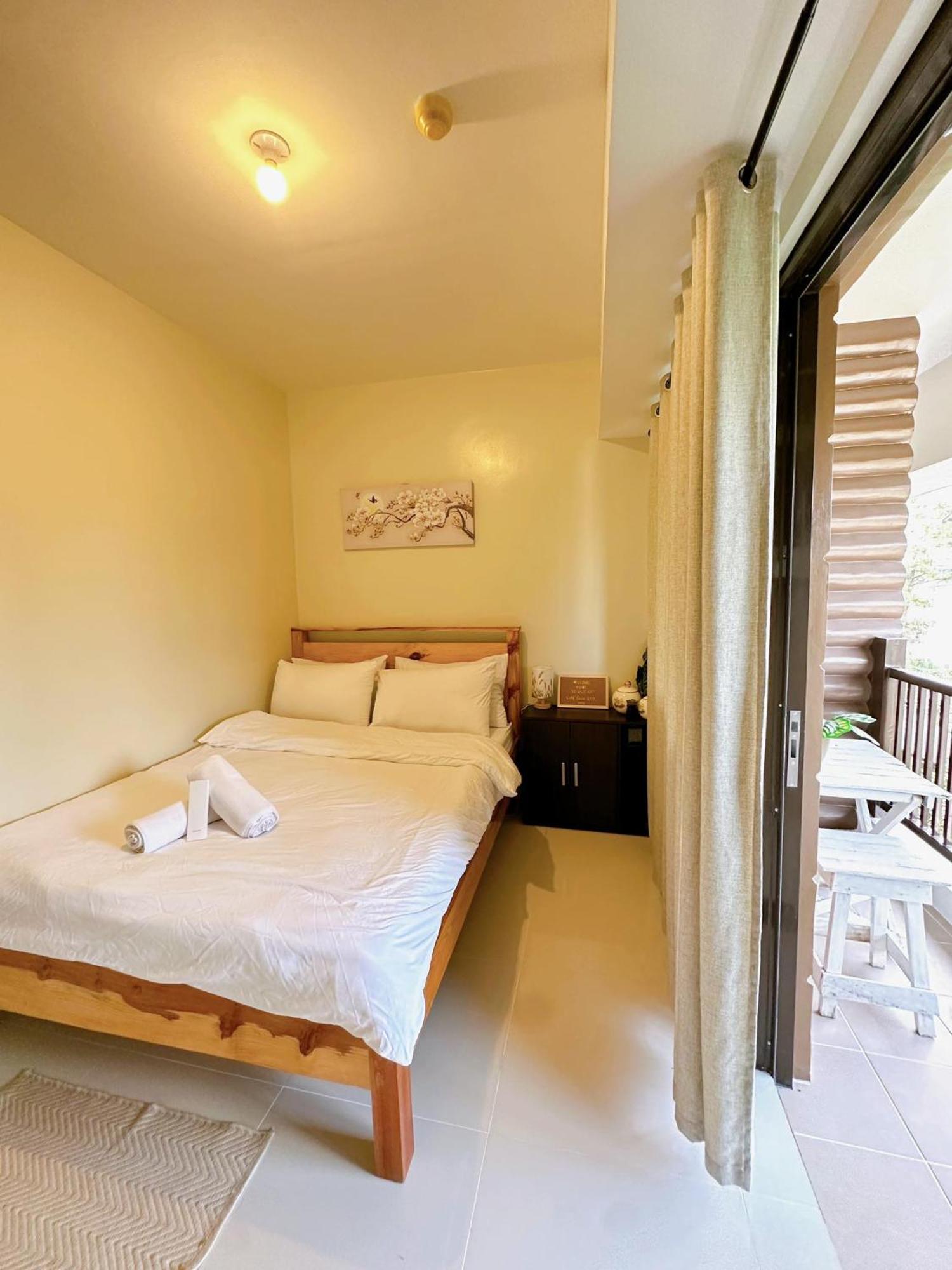 Luxury Suites At Brenthill バギオ エクステリア 写真