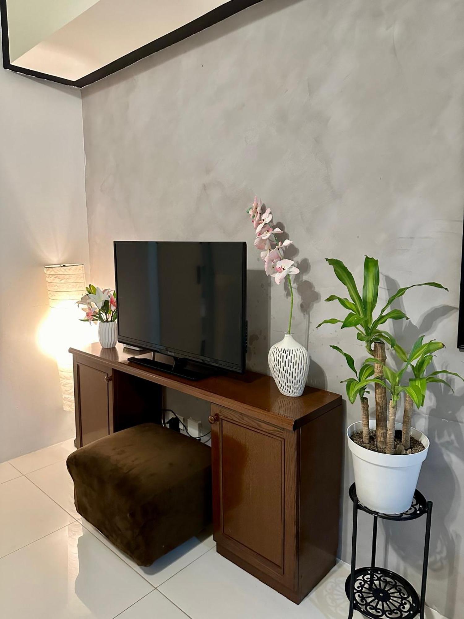 Luxury Suites At Brenthill バギオ エクステリア 写真