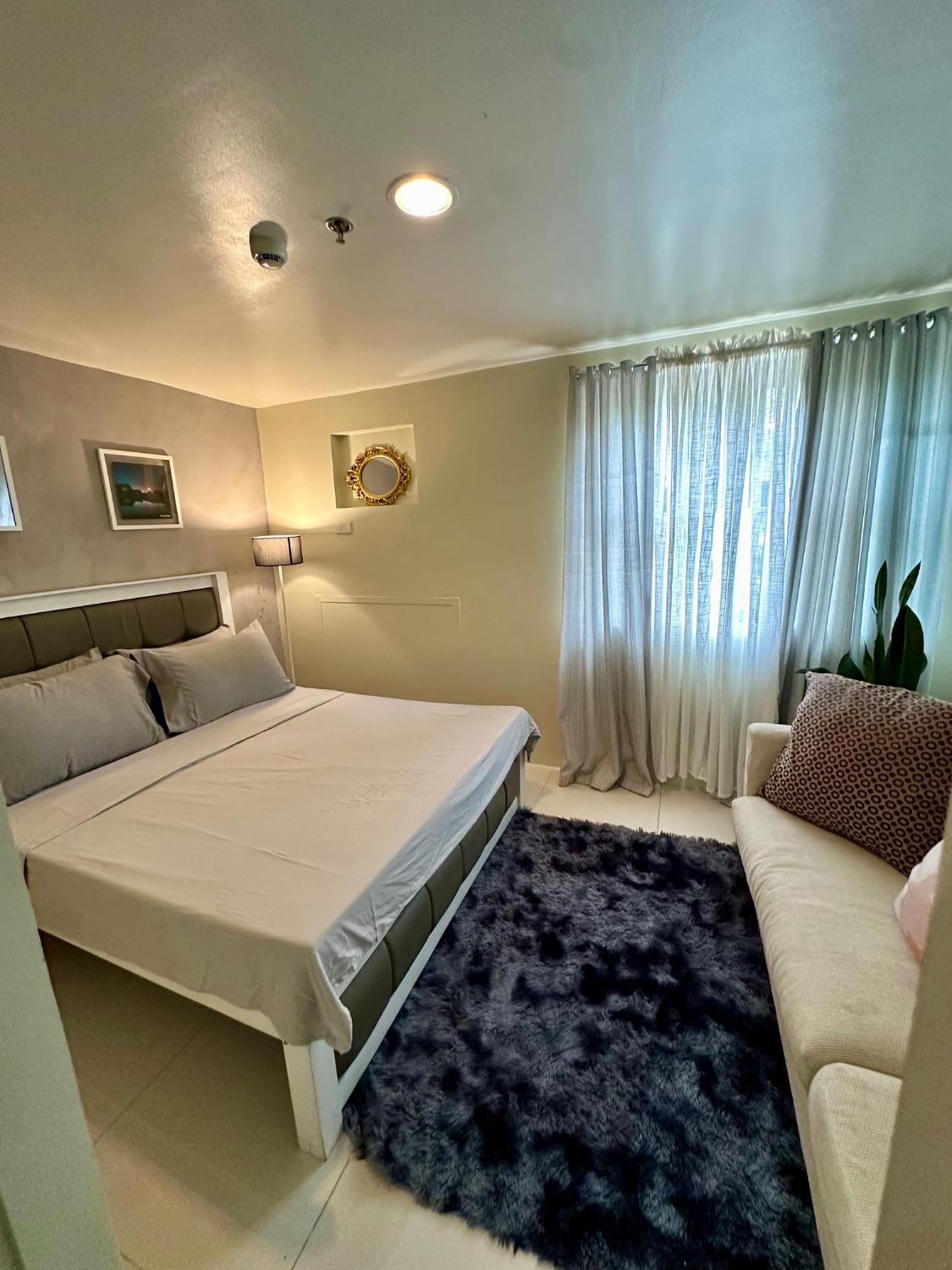 Luxury Suites At Brenthill バギオ エクステリア 写真